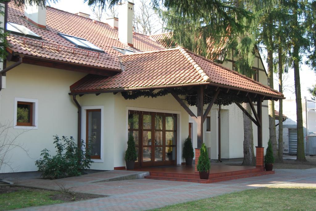 Hotel Restauracja Cztery Pory Roku Orneta Exterior photo
